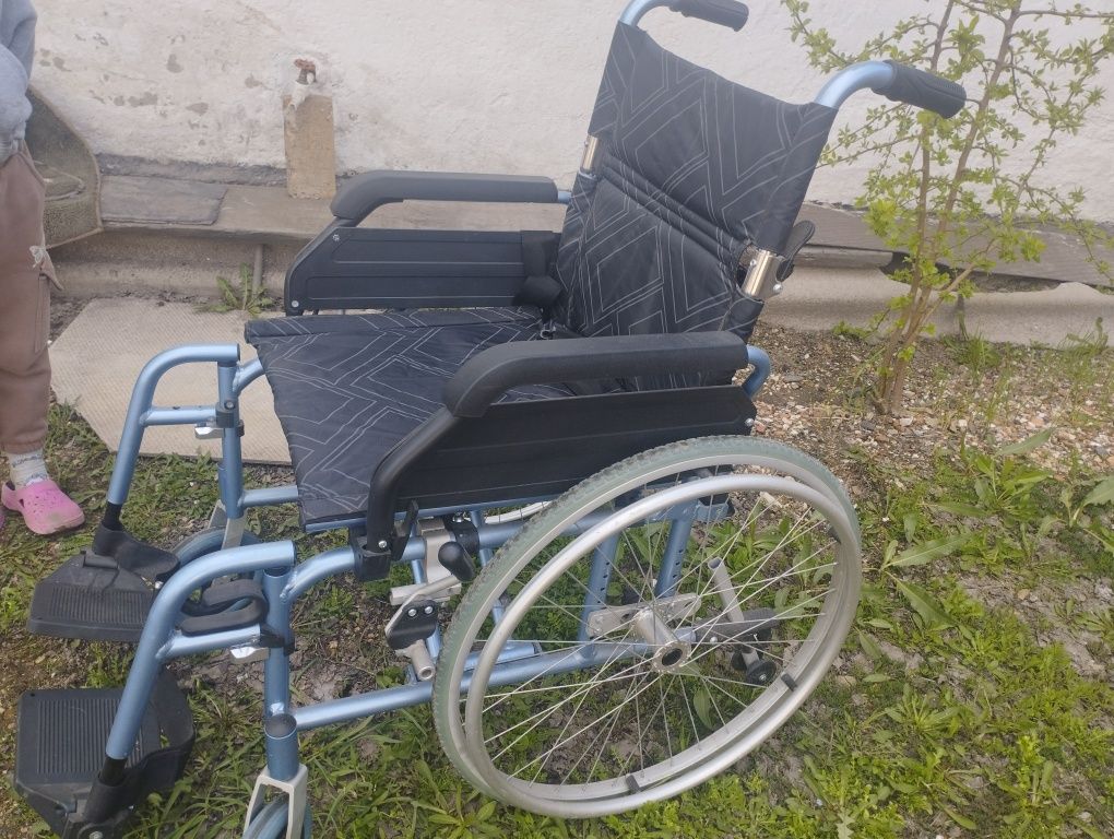 Инвалидная-коляска
