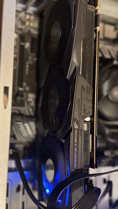 Видеокарта ASUS  ROG  Strix  GeForce  GTX 1070  8GB