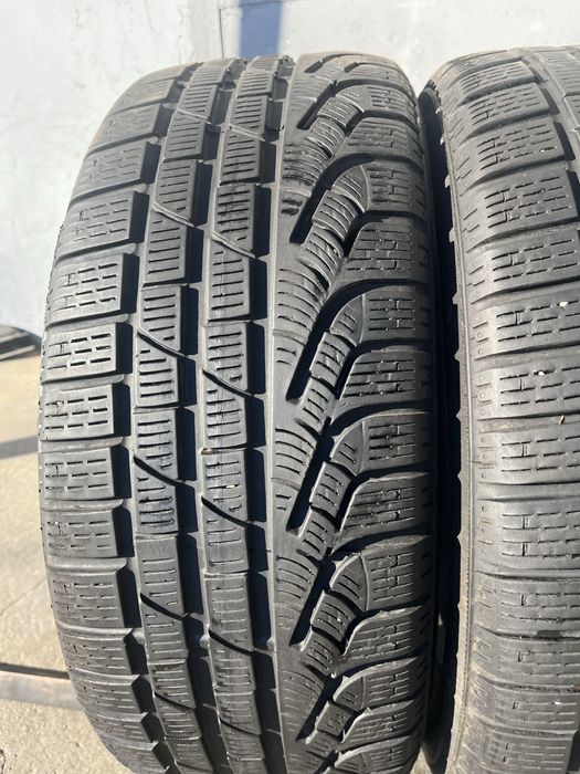 2 бр. зимни гуми 225/50/17 Pirelli DOT 3722 5,5 mm