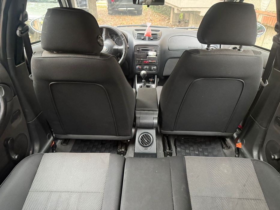 Vand Alfa Romeo 147 1.9 JTD an 2010
