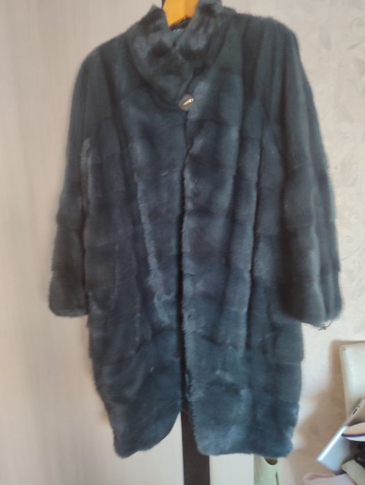 Продам норковую шубу