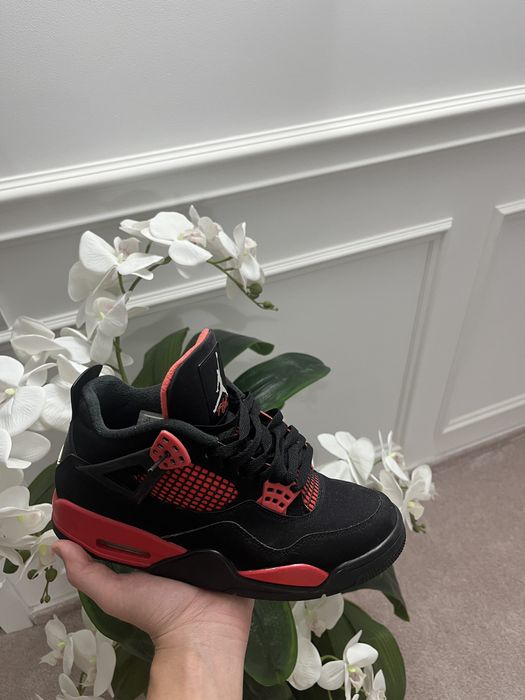 Jordan 4 Red Thunder