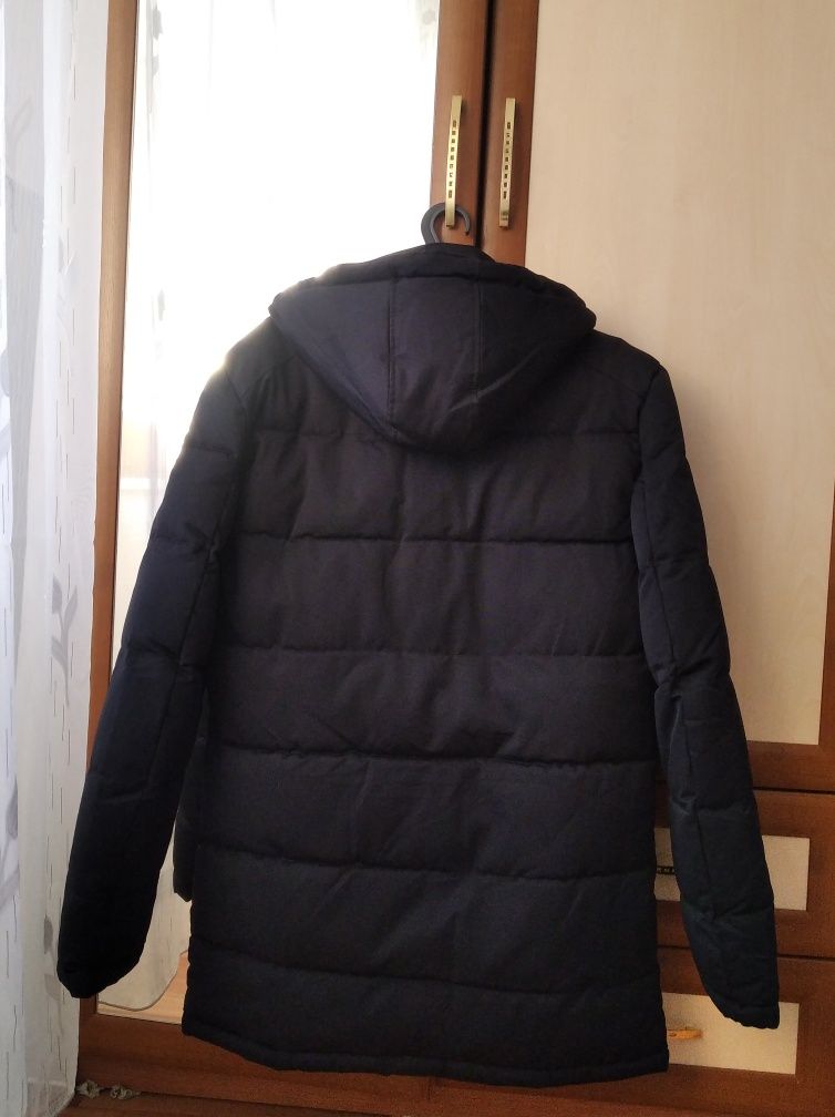 Продам мужская зимняя куртка б/у