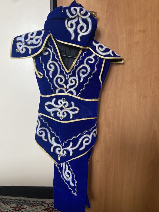 Казахский национальный костюм