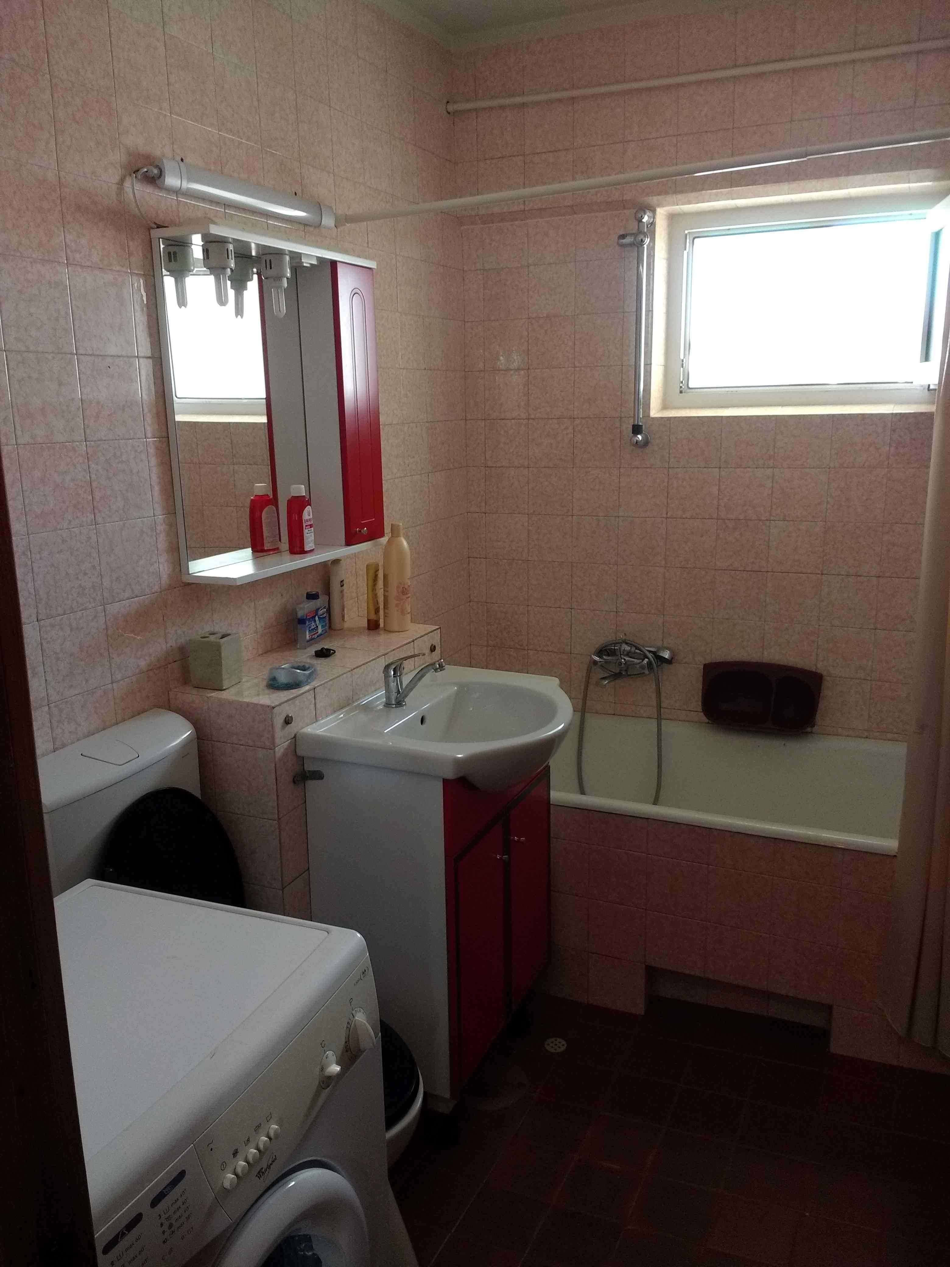 Apartament cu 4 Camere, 105 mp,
Aleea Godeanu,  Gheorgheni, Cluj