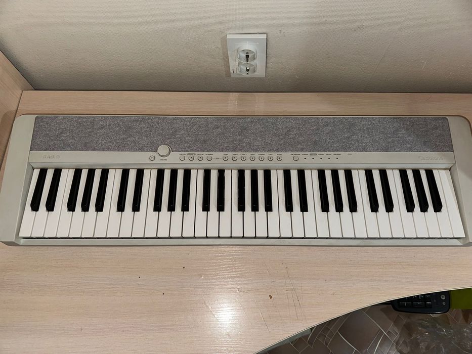 Синтезатор CASIO S1WEC7 б/у в отличном состоянии