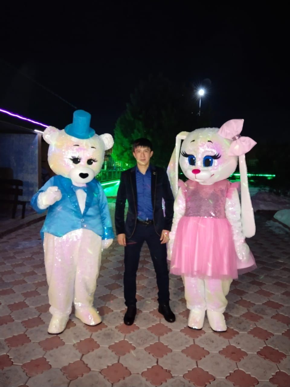 Продаю ростовые куклы б.у