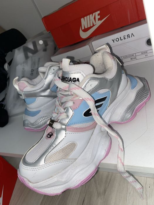 Дамски маратонки