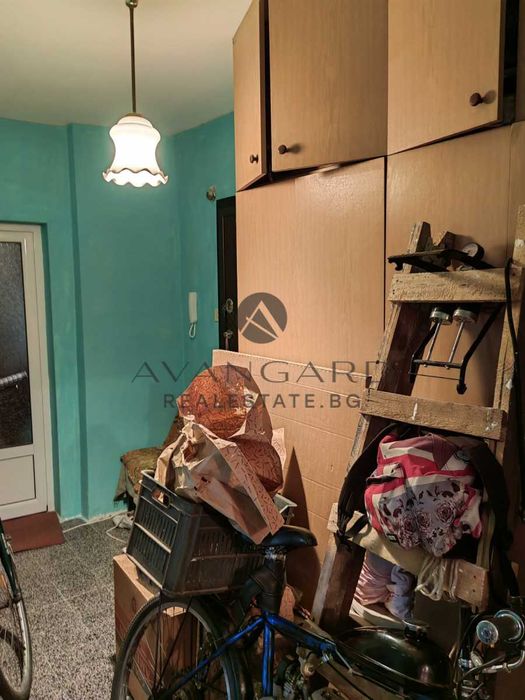 Продава се Тристаен апартамент в Пловдив, Христо Смирненски - 70 кв.м за 2572 €/кв.м - Снимка #6