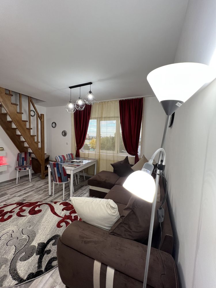 Apartament mansardat cu 3 camere