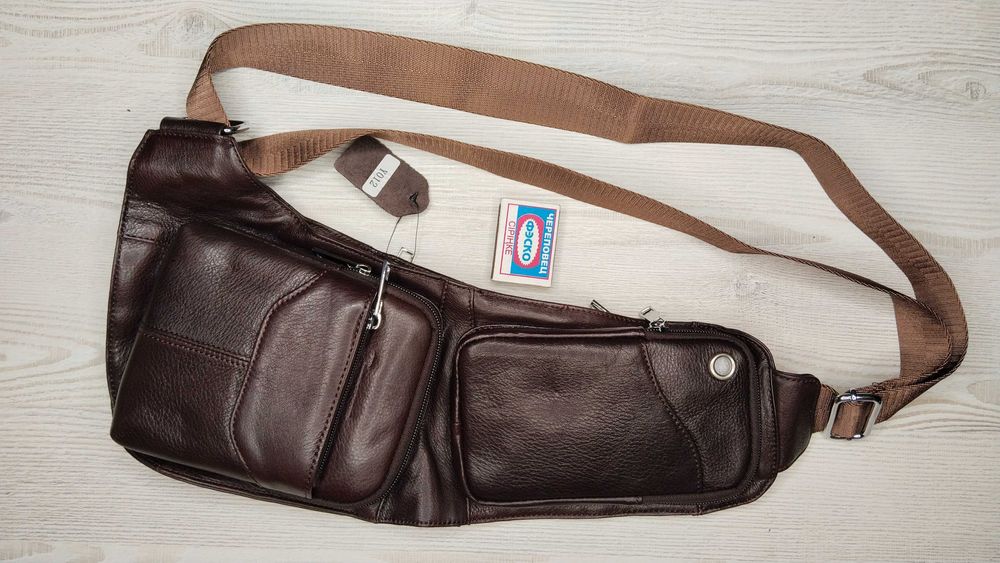 Продам нагрудную сумку (барсетку, сумку "кросс боди")