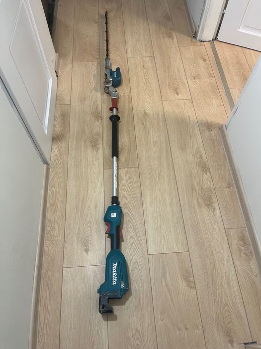 Храсторез Макита DUN500W