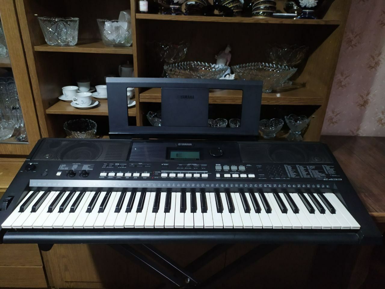 Синтезатор YAMAHA PSR-E 433