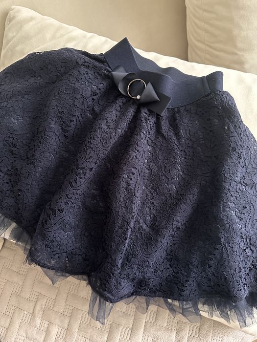 продам 2 школьные юбки