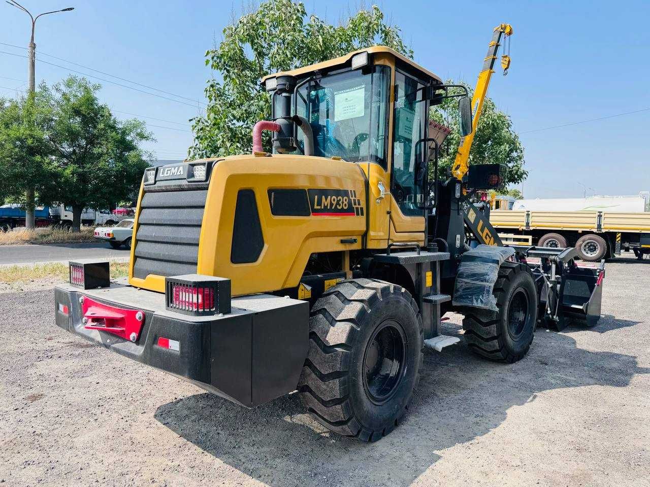 Фронтальный погрузчик Lugong LM938 1.2 куб