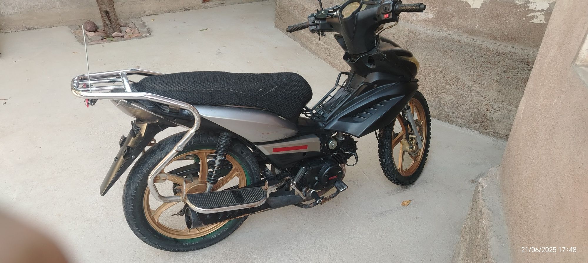 Moped 110cc moped
