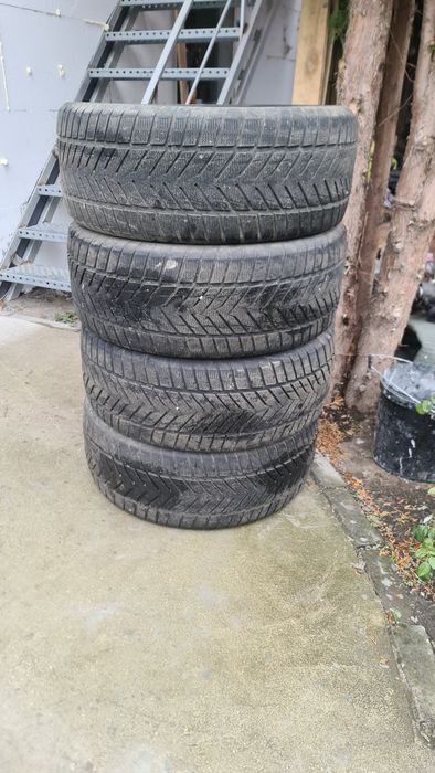 Anvelope iarna vredestein 285/45 R20