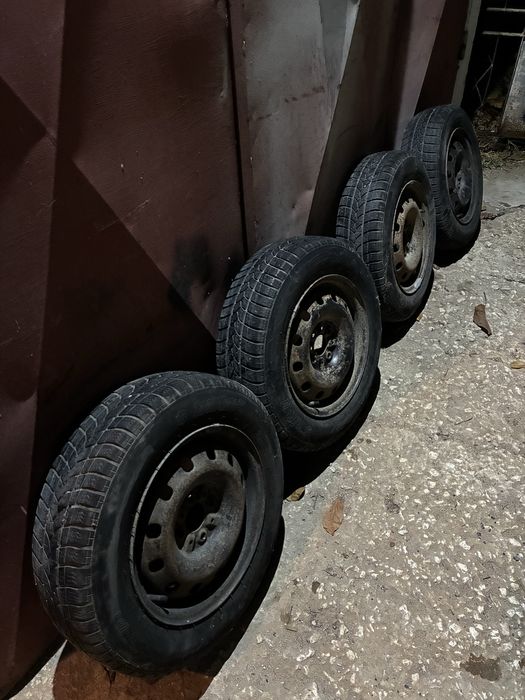 Зимни гуми с джанти 175/70 R14