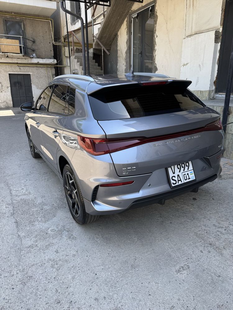 Byd e2 ideal 31.500 km bir qo’l moshina. Michelin balon 17 diska