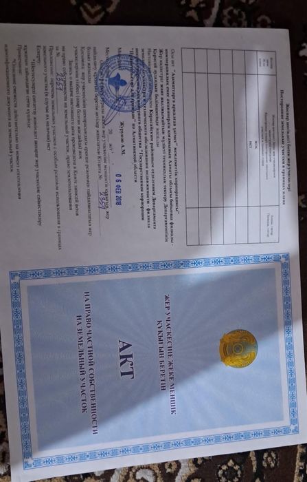 Продам участок, ровный делимый, торог уместен