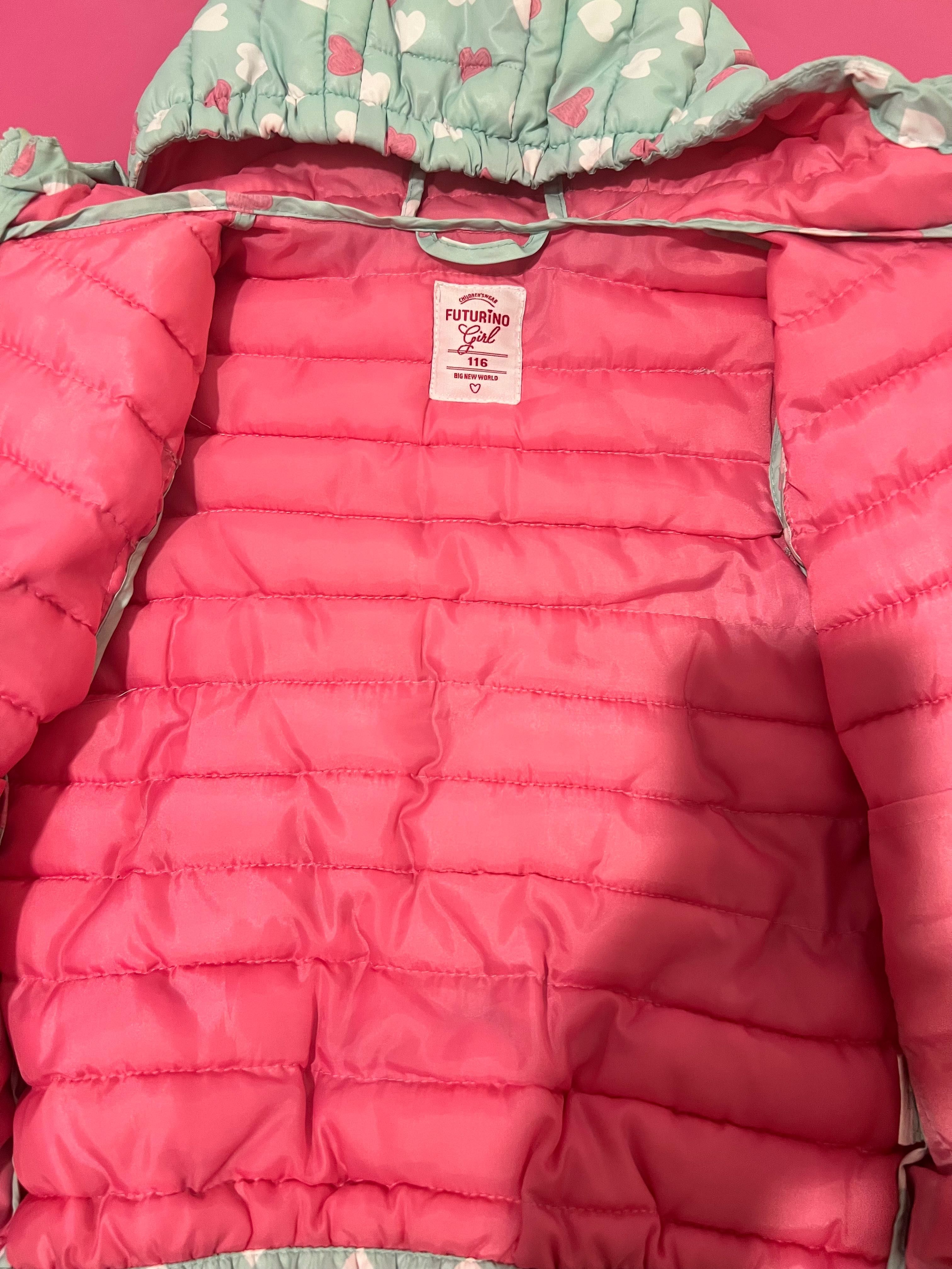 Куртка на девочку 5-6 лет