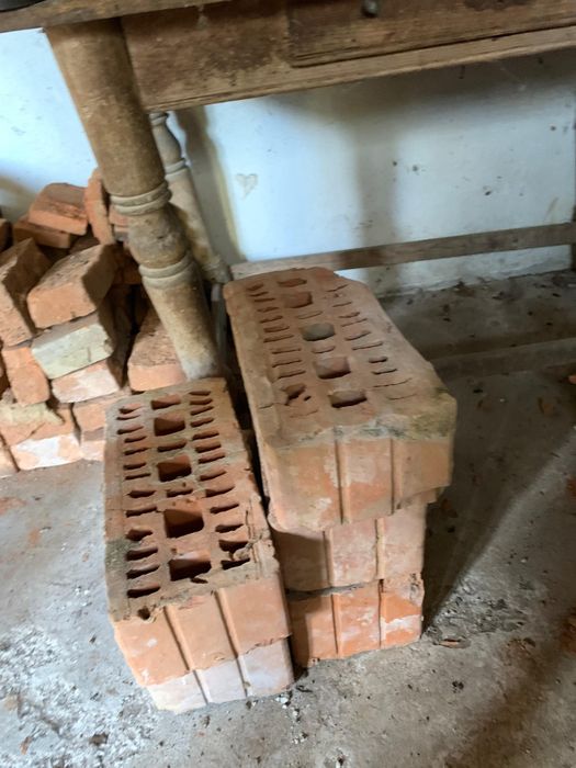 Soba pe bucati de teracota