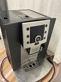 Автоматична кафе машина за еспресо и капучино