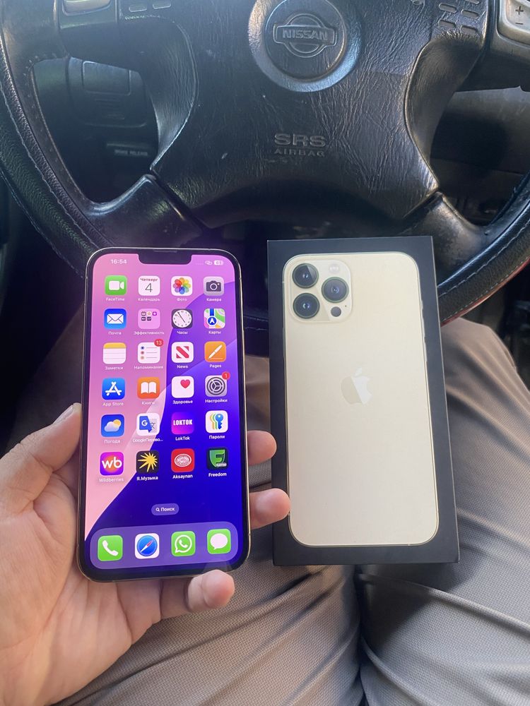 Iphone.  13 pro. Max.  256
