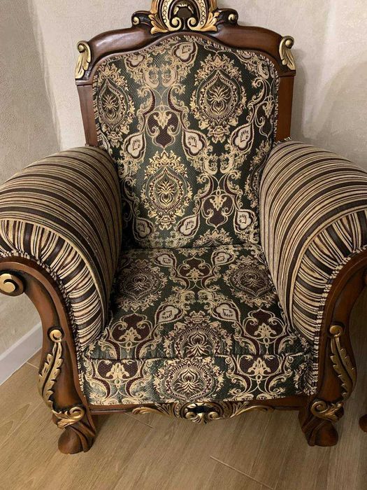 Продается диван и кресло