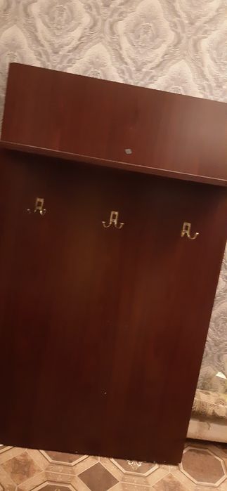 Вешалка для прихожая