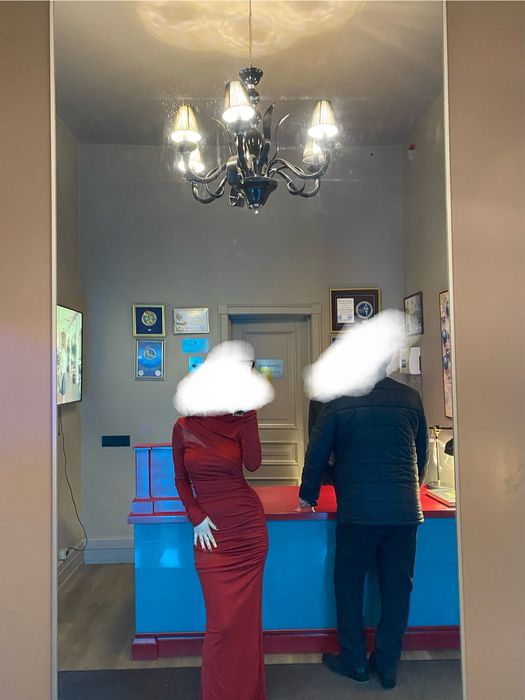 Красное платье