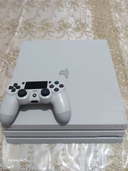 PS 4 PRO 1TB / Top o’yinlari bilan