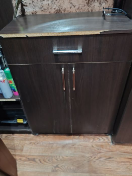 Продам прихожую б/у