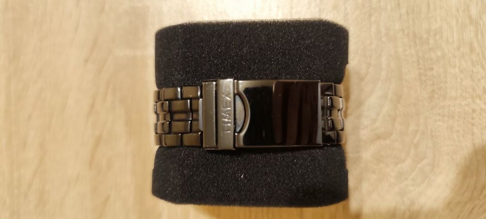 Мъжки часовник T2M758 Quartz Silver, Black

Очаквана доставка в: София