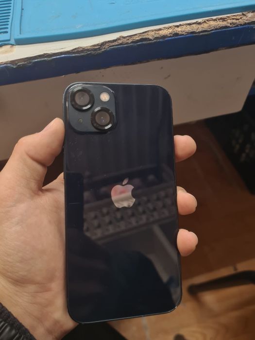 iPhone 13,ёмкость 83%,ремонт не видел