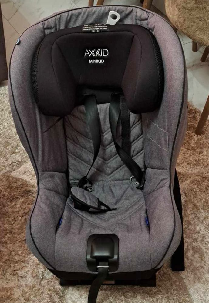 Стол за кола Axkid minikid