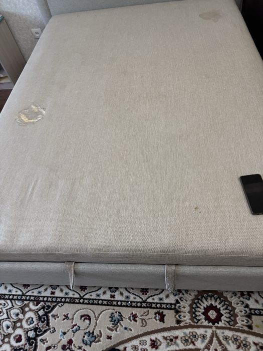 Кровать двуспальны в хорошем состоянии