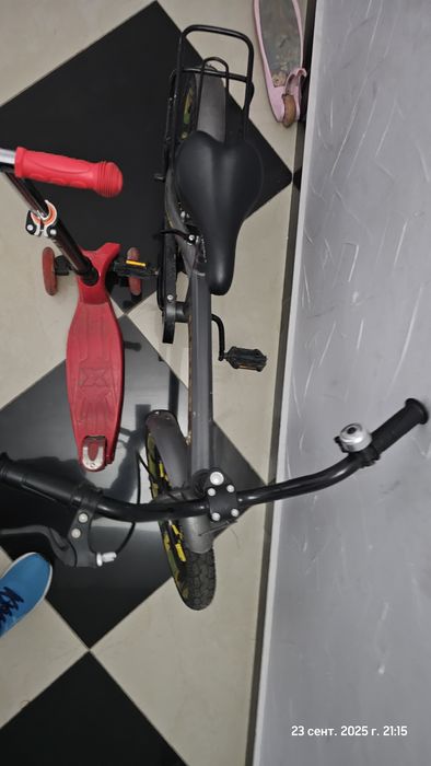 Продам велосипед и самокат