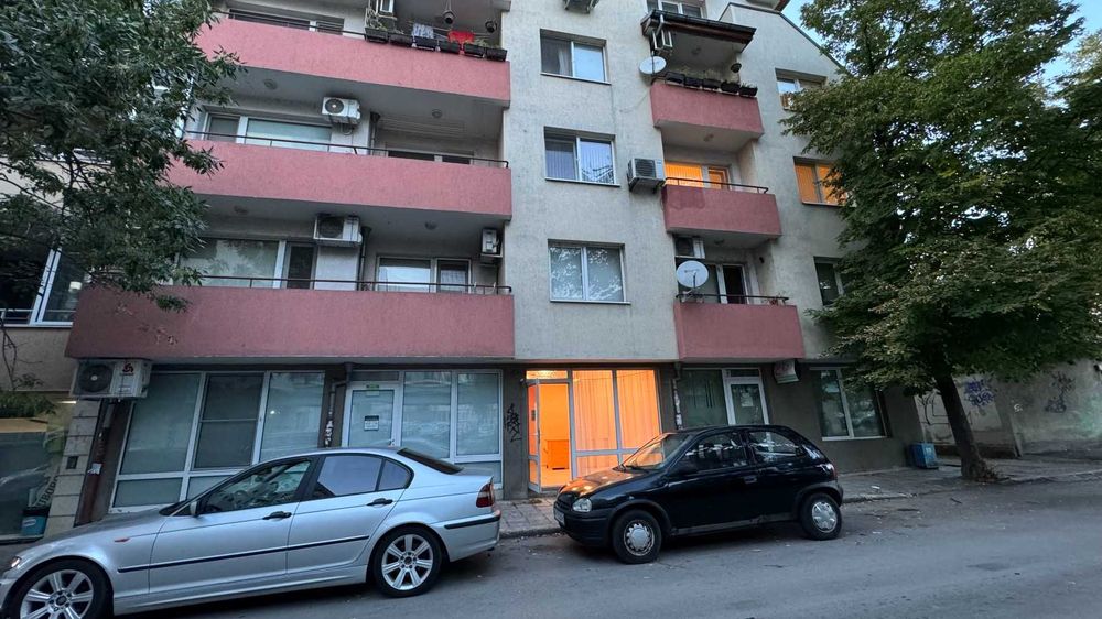 Отдавам под наем офис 20 кв.м в центъра на гр. Русе