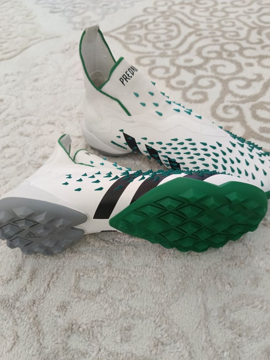 Сороконожка, adidas PREDATOR сатылады, жаңа