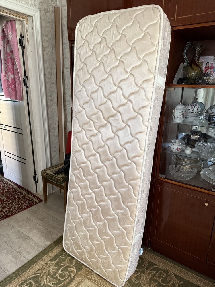 Два блока матрасов