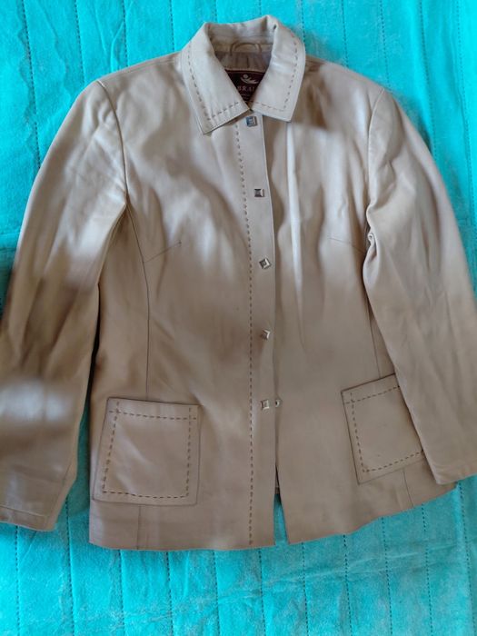 Женский пиджак  кожанный