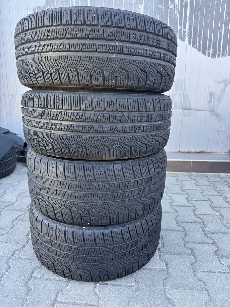 Нови Зимни гуми PIRELLI RSC 245/35/20 275/30/20 DOT3624