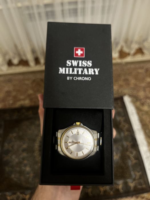 Часы Swiss Military