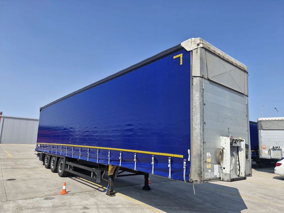 Schmitz Cargobull Mega Varios Stalp extensibil