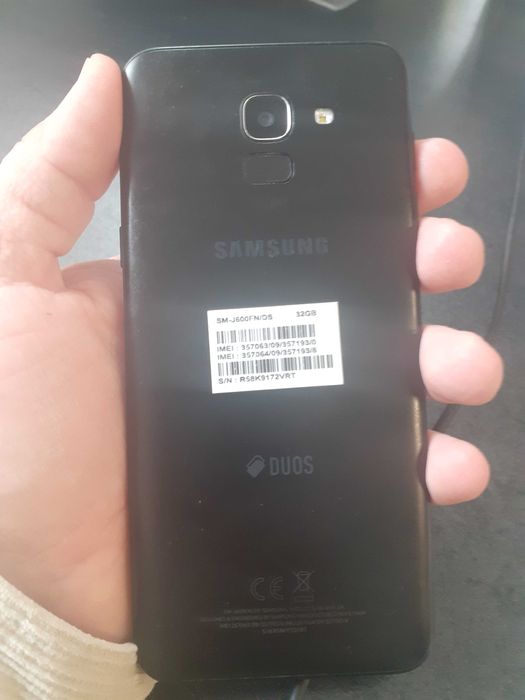 vand samsung J6 si Iphone 7 in stare excelenta de functionare