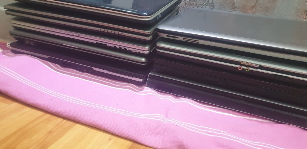 Lot laptop      .
