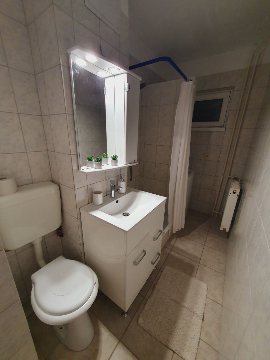 Inchiriez apartament cu o camera zona Complex, Timișoara