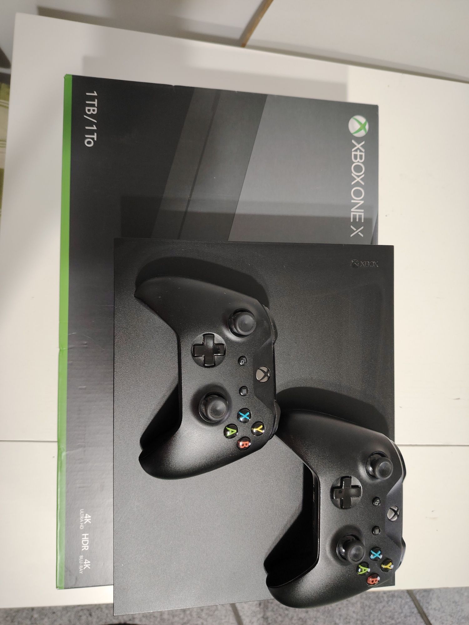 Consolă xbox one x 1tb