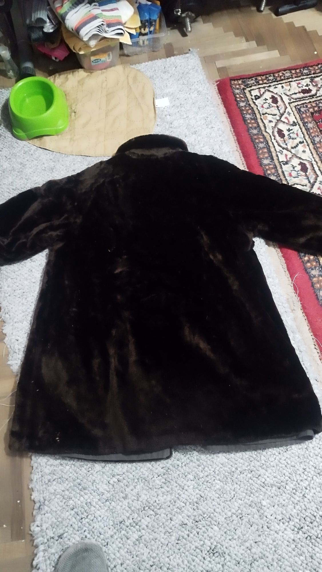 De vânzare palton scurt Damă 2 fețe din păr scurt tip URSON.